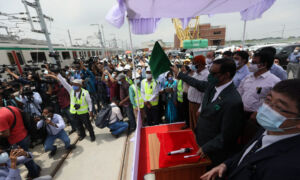 কবে থেকে মেট্রোরেলে চড়তে পারবেন যাত্রীরা