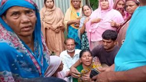 স্ত্রী ও দুই মেয়েকে গলা কেটে হত্যার পর ‘ঋণগ্রস্ত’ স্বামীর আত্মহত্যার চেষ্টা