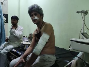 চট্টগ্রামে ছাত্রলীগের হামলায় রক্তাক্ত জোনায়েদ সাকি