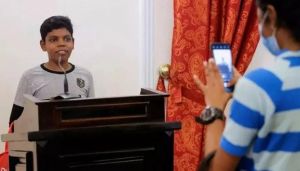 শ্রীলঙ্কার প্রেসিডেন্টের বেডরুমে ঘুমাচ্ছেন বিক্ষোভকারীরা