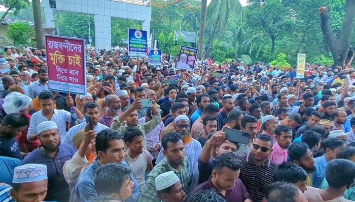 ‘পুলিশের কিছু কর্মকর্তা জামায়াতের কর্মসূচি নিয়ে নাটক করে’