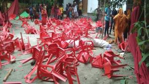 কুমিল্লায় বিএনপির সভায় আ.লীগের হামলা, গুলি, আহত ৫০