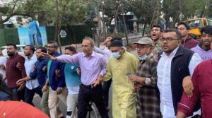 হরতালে রাস্তায় যান চলাচল কম, বিএনপির পিকেটিং