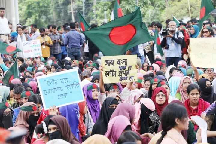 বাংলা ব্লকেড: দেশের গুরুত্বপূর্ণ সড়ক, মহাসড়ক, রেলপথ অবরুদ্ধ