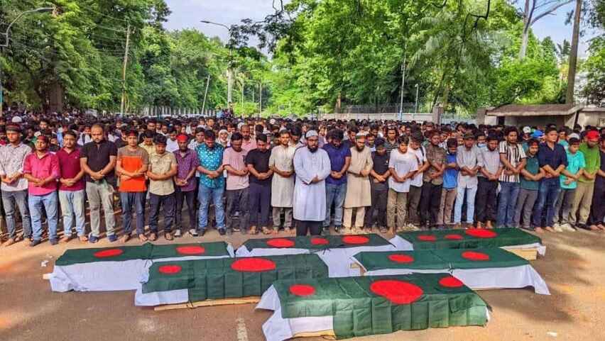 শিক্ষার্থীদের ওপর দু’দফা সাউন্ড গ্রেনেড, টিয়ারসেল ও রাবার বুলেট নিক্ষেপ