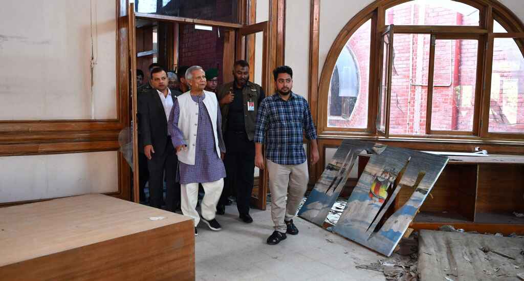 জাদুঘরে হাসিনাকে উৎখাতে ক্ষোভের চিহ্নগুলো থাকা উচিত