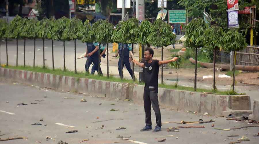 গণঅভ্যুত্থানে শহীদ ও আহতদের খসড়া তালিকা প্রকাশ