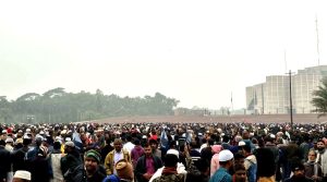খালেদা জিয়ার জানাজা: কানায় কানায় পূর্ণ মানিক মিয়া অ্যাভিনিউ