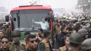 বীরোচিত স্বদেশ প্রত্যাবর্তন, জনসমুদ্রে সিক্ত তারেক রহমান