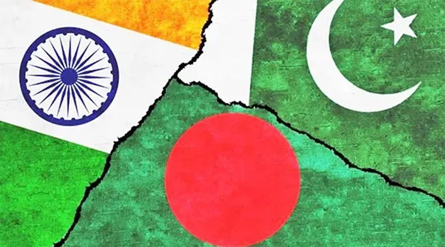 নয়াদিল্লির ছায়া থেকে বেরিয়ে নতুন পথে বাংলাদেশ